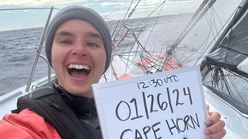 Người phụ nữ Mỹ đầu tiên đi vòng quanh Trái đất bằng thuyền buồm