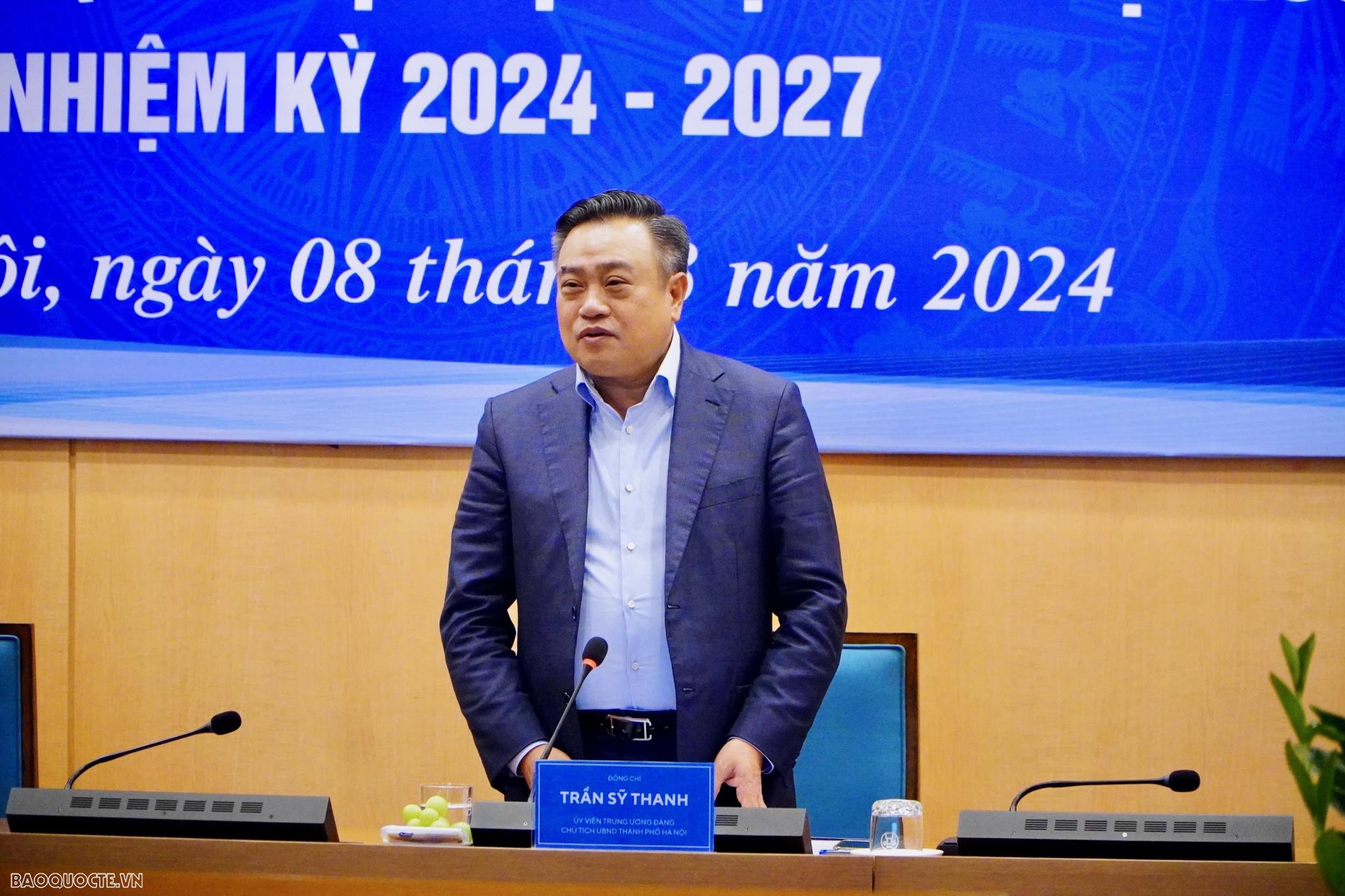 Đoàn Trưởng Cơ quan đại diện Việt Nam tại nước ngoài nhiệm kỳ 2024-2027 làm việc với UBND thành phố Hà Nội