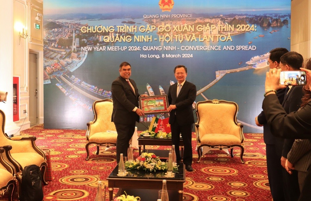 Chủ tịch UBND tỉnh Quảng Ninh tiếp Đại sứ, đại diện các nước và Hiệp hội Doanh nghiệp châu Âu tại Việt Nam