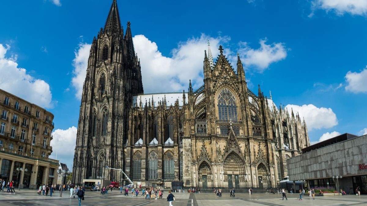 Thánh đường mất hơn 600 năm mới hoàn thành ở Đức