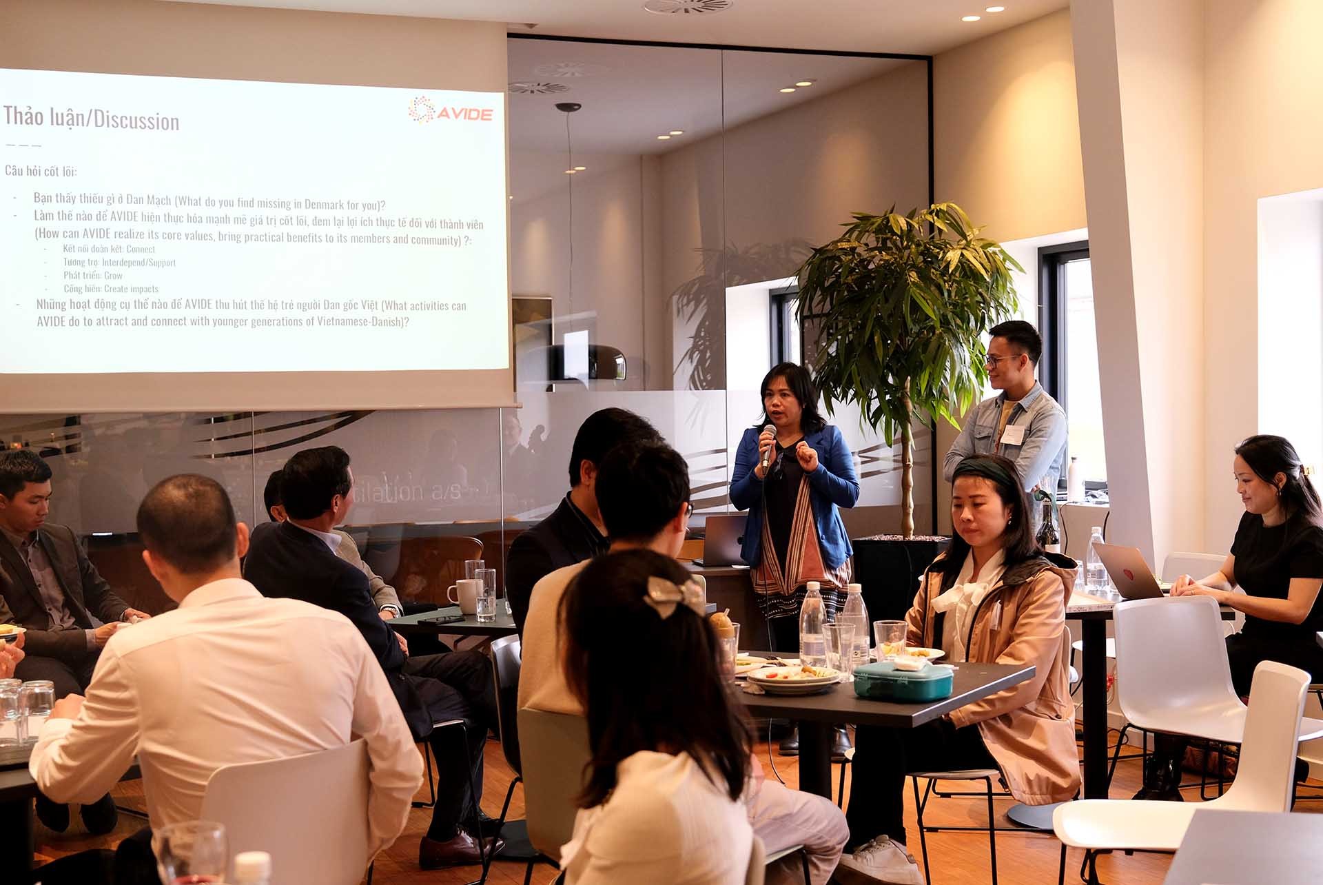 Hội chuyên gia, trí thức Việt Nam tại Đan Mạch thảo luận kế hoạch hoạt động năm 2024