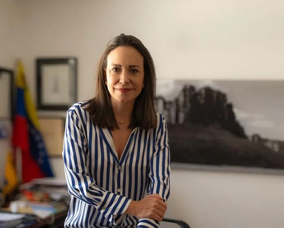 Bầu cử Venezuela: Đương kim Tổng thống Maduro tranh cử nhiệm kỳ mới, ứng viên phe đối lập chính thức bị loại Bầu cử Venezuela: Đương kim Tổng thống Maduro tranh cử nhiệm kỳ mới, ứng viên phe đối lập chính thức bị loại