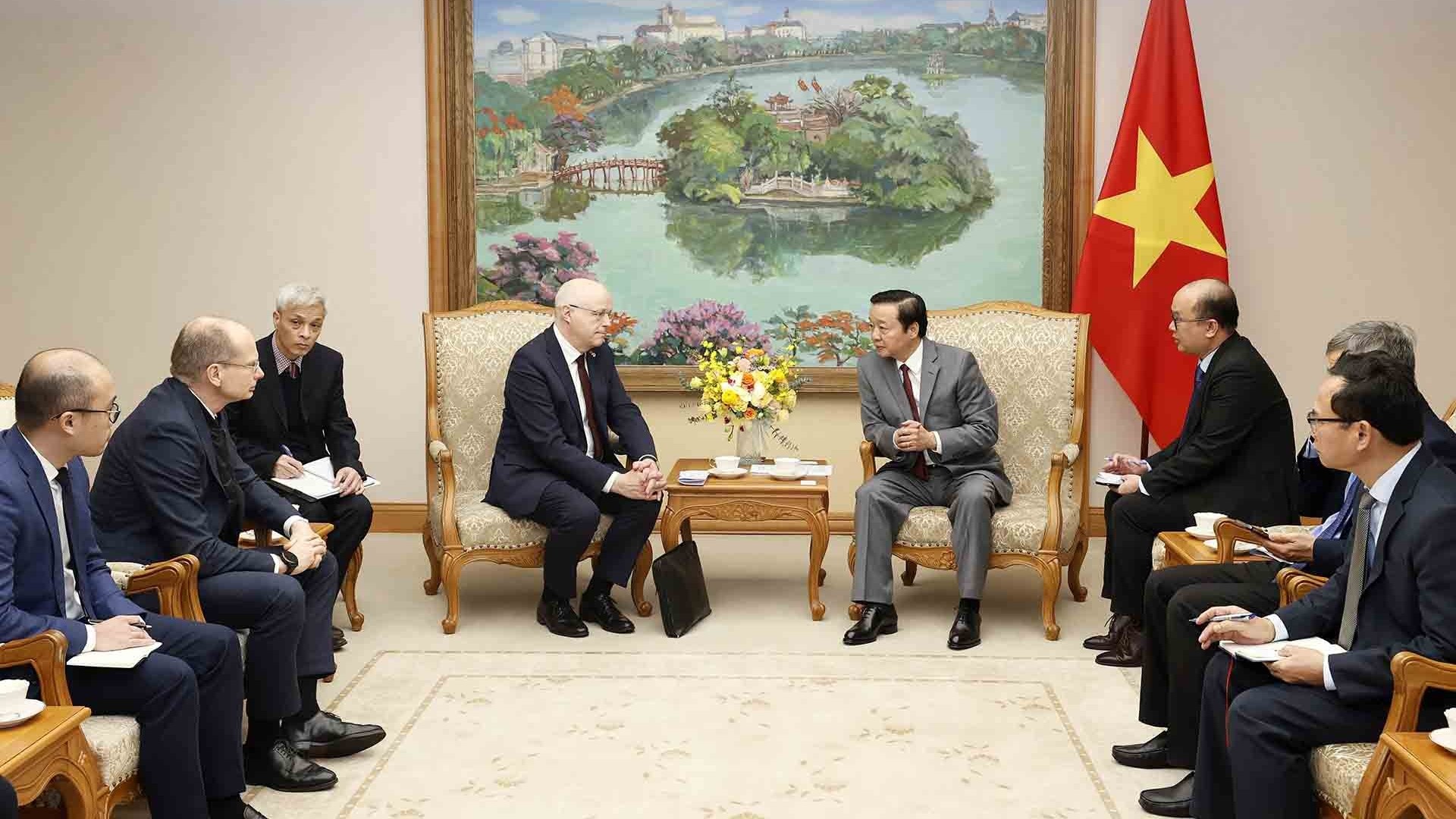 Phó Thủ tướng Trần Hồng Hà tiếp Đại sứ Phần Lan và Chủ tịch Tập đoàn Wartsila