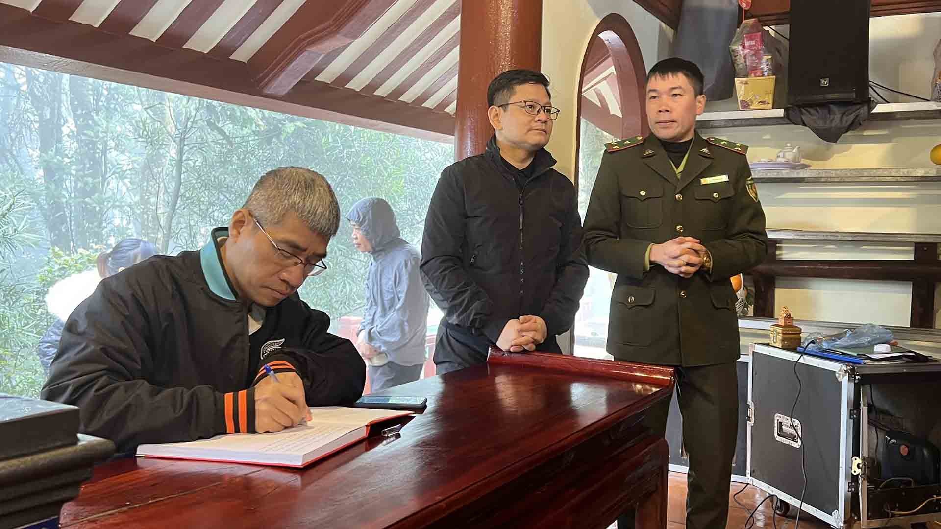 Kỷ niệm về một chuyến đi sinh hoạt chuyên đề về Bác Hồ Kỷ niệm về một chuyến đi sinh hoạt chuyên đề về Bác Hồ