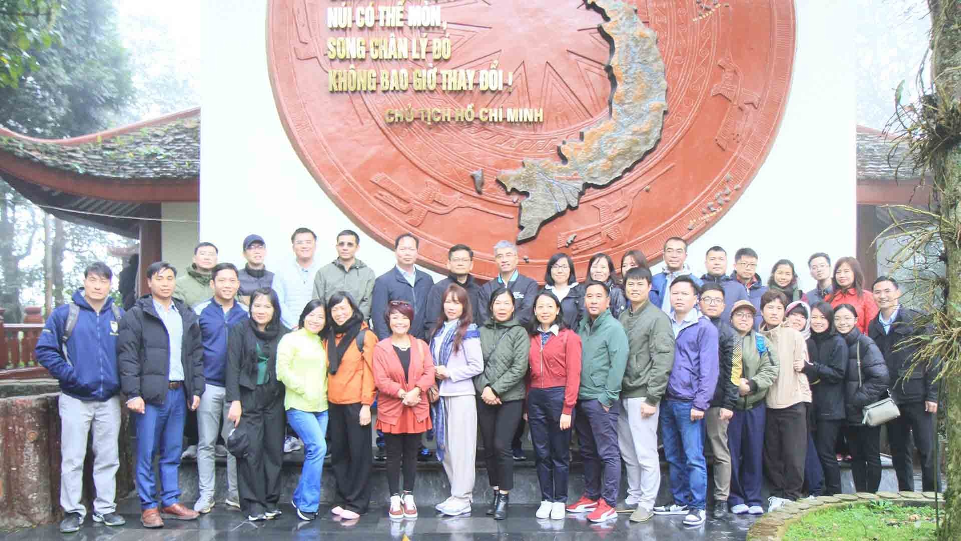 Kỷ niệm về một chuyến đi sinh hoạt chuyên đề về Bác Hồ Kỷ niệm về một chuyến đi sinh hoạt chuyên đề về Bác Hồ