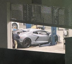 Siêu xe hybrid Lamborghini Revuelto mạnh 1.000 mã lực lộ diện tại Việt Nam