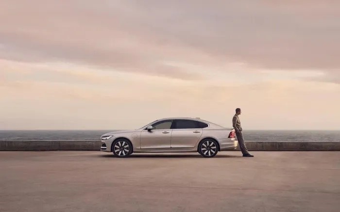 Đại lý nhận cọc Volvo S90 Recharge Ultimate, giá khoảng 2,8 tỷ đồng. Đại lý nhận cọc Volvo S90 Recharge Ultimate, giá khoảng 2,8 tỷ đồng.