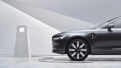Đại lý nhận cọc Volvo S90 Recharge Ultimate, báo giá khoảng 2,89 tỷ đồng