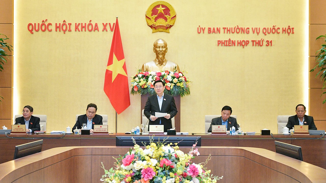 Ủy ban Thường vụ Quốc hội họp phiên thứ 31 chất vấn lĩnh vực tài chính và ngoại giao