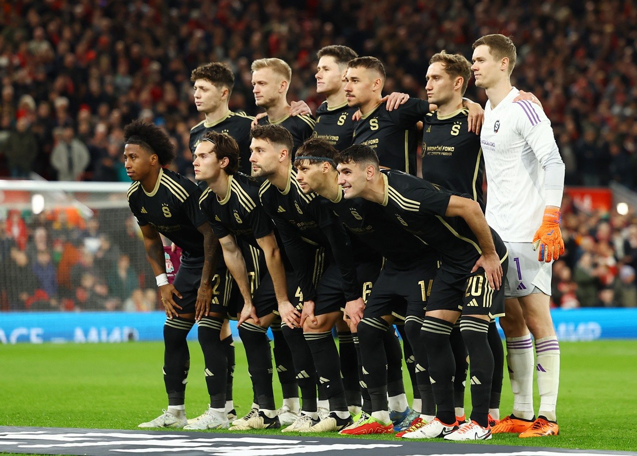 Europa League: Hình ảnh trận đấu các cầu thủ Liverpool ghi 6 bàn thắng vào lưới Sparta Prague Europa League: Hình ảnh trận đấu các cầu thủ Liverpool ghi 6 bàn thắng vào lưới Sparta Prague