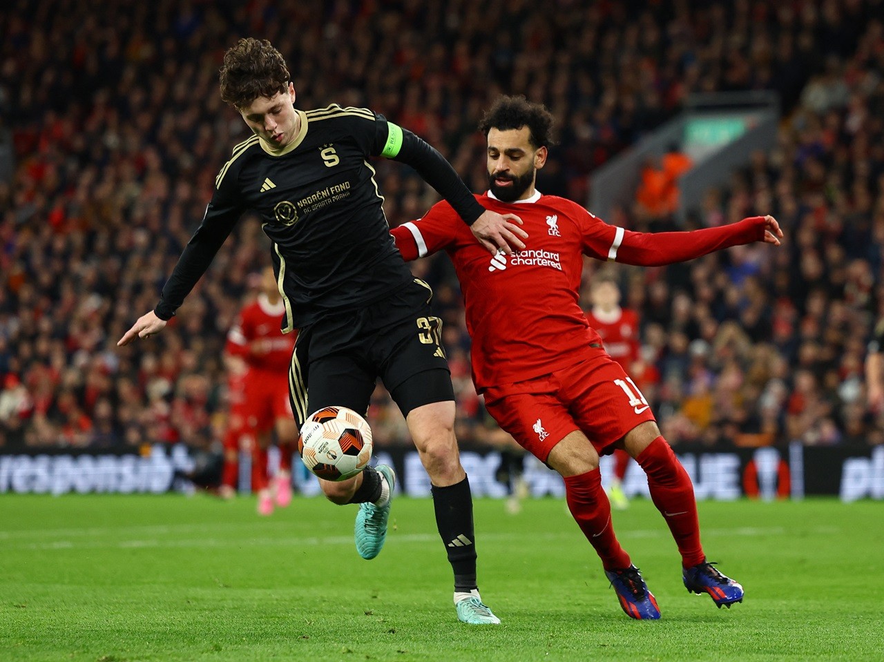 Europa League: Hình ảnh trận đấu các cầu thủ Liverpool ghi 6 bàn thắng vào lưới Sparta Prague Europa League: Hình ảnh trận đấu các cầu thủ Liverpool ghi 6 bàn thắng vào lưới Sparta Prague