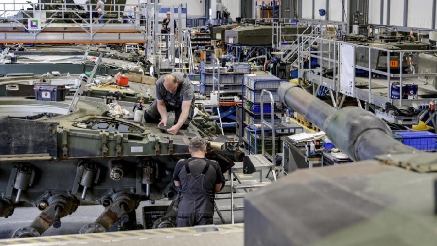 Kiếm 'món hời' từ xung đột Ukraine, tập đoàn chế tạo vũ khí Đức 'chơi lớn'