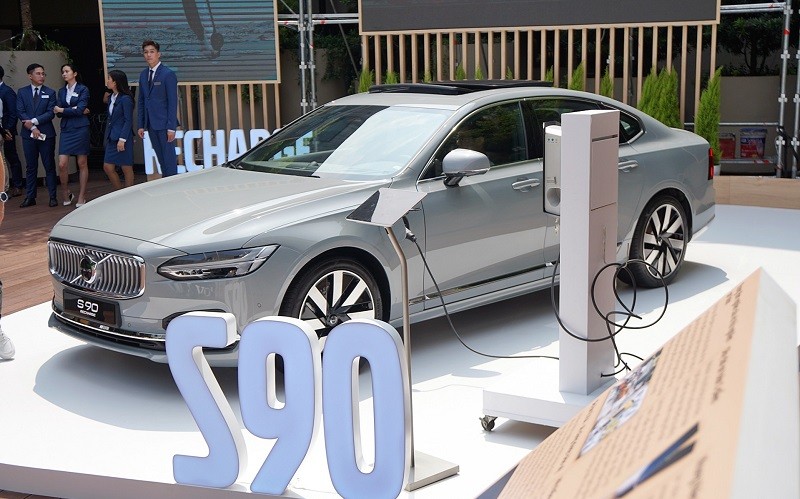 Cận cảnh Volvo S90 Recharge vừa ra mắt tại Việt Nam, giá từ 2,89 tỷ đồng