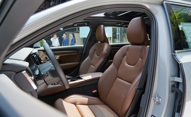 Cận cảnh Volvo S90 Recharge vừa ra mắt tại Việt Nam, giá từ 2,89 tỷ đồng