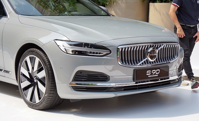 Cận cảnh Volvo S90 Recharge vừa ra mắt tại Việt Nam, giá từ 2,89 tỷ đồng