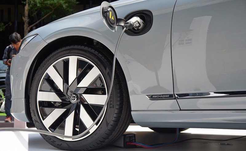 Cận cảnh Volvo S90 Recharge vừa ra mắt tại Việt Nam, giá từ 2,89 tỷ đồng