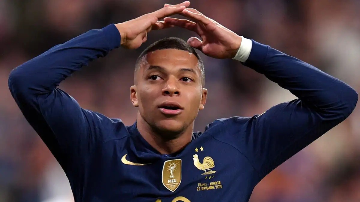 Kylian Mbappe phải chọn hoặc Real Madrd hoặc thi đấu tại Olympic Paris 2024? Kylian Mbappe phải chọn hoặc Real Madrd hoặc thi đấu tại Olympic Paris 2024?