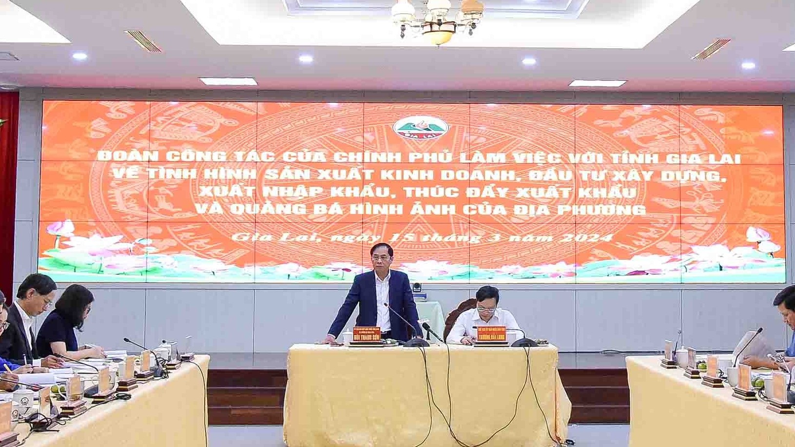 Bộ trưởng Bùi Thanh Sơn dẫn đầu Đoàn công tác của Chính phủ làm việc với tỉnh Gia Lai