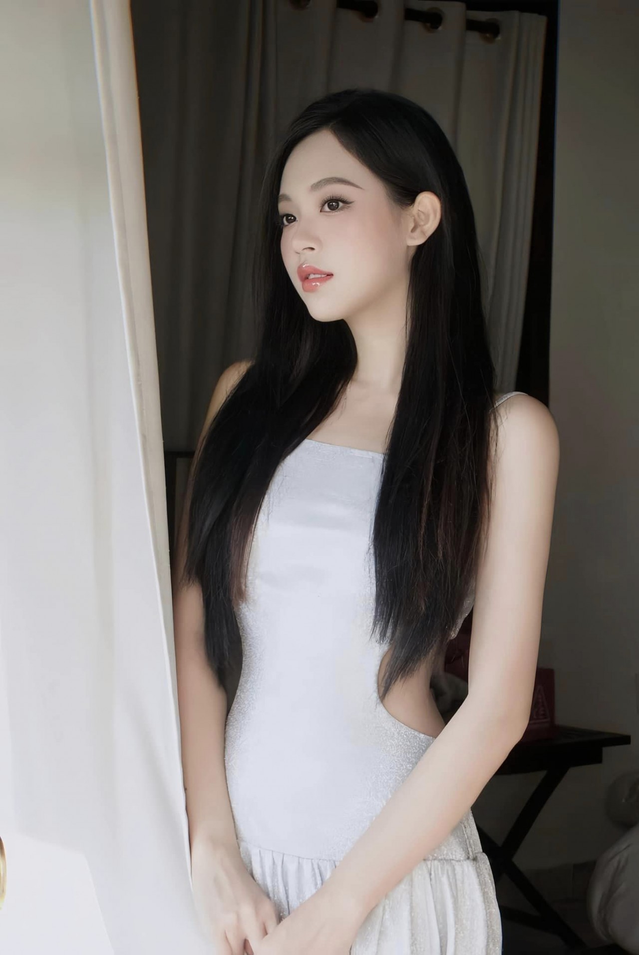 Á hậu Trịnh Thùy Linh