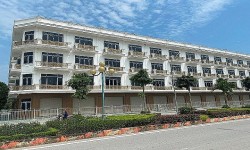 Bất động sản mới nhất: Đề xuất điều kiện để Việt kiều sở hữu nhà ở trong nước, TPHCM thu hồi đất 31 dự án, mức phạt khi chậm sang tên sổ đỏ