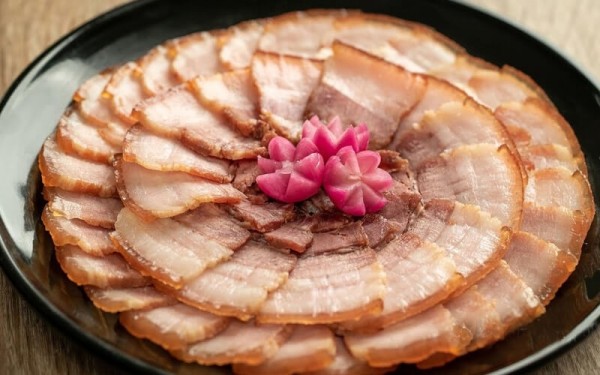 Giá heo hơi hôm nay 19/1: Miền Bắc đi ngang; miền Trung - Tây Nguyên, miền Nam tiếp đà tăng