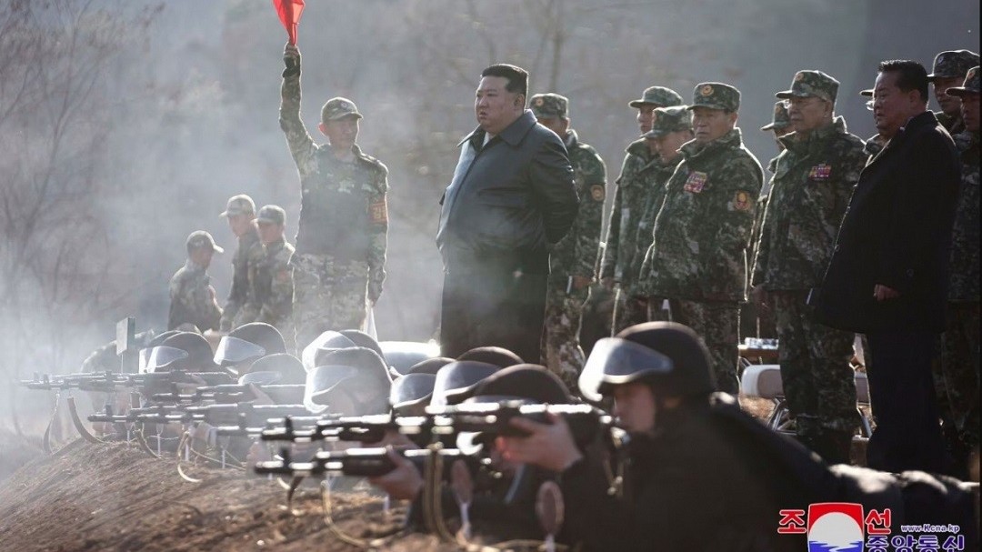 Mỹ-Hàn Quốc tập trận chung, Chủ tịch Triều Tiên ra lệnh quân đội huấn luyện đối phó các điều kiện khắc nghiệt nhất