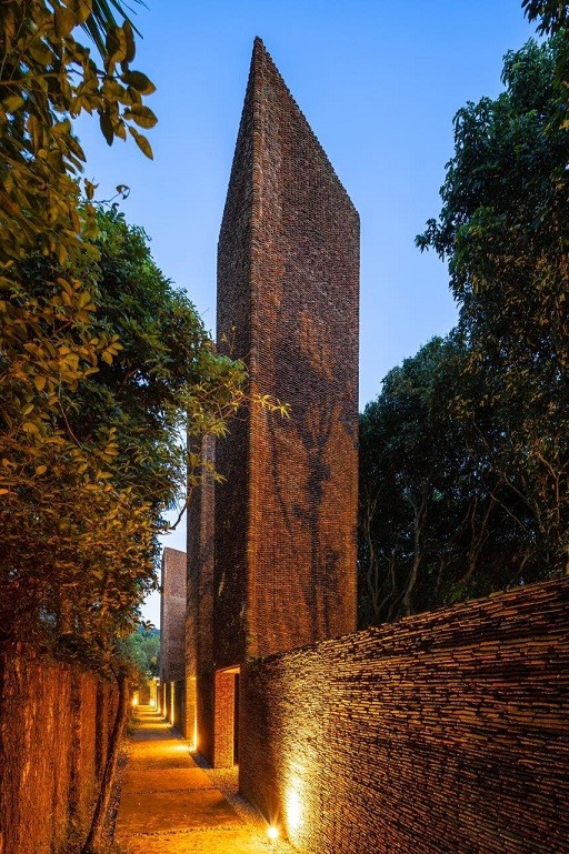 Nghệ sĩ Xuân Hinh muốn chăm chút Bảo tàng Đạo Mẫu chu toàn mới mở cửa đón khách Nghệ sĩ Xuân Hinh muốn chăm chút Bảo tàng Đạo Mẫu chu toàn mới mở cửa đón khách