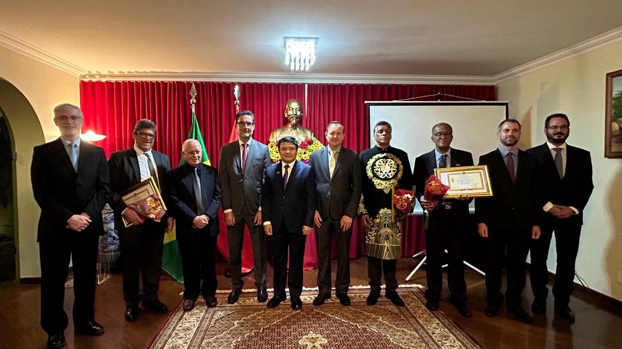 Tiếp tục triển khai các chương trình phong phú, đa dạng củng cố quan hệ Việt Nam-Brazil