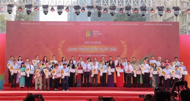 Bế mạc Hội Báo toàn quốc năm 2024: Báo Thế giới & Việt Nam nhận giải 'Gian trưng bày xuất sắc' Bế mạc Hội Báo toàn quốc năm 2024: Báo Thế giới & Việt Nam nhận giải 'Gian trưng bày xuất sắc'