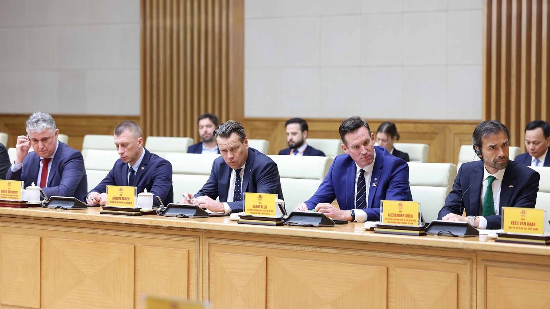 Đại diện các doanh nghiệp Hà Lan tham dự buổi tiếp. (Nguồn: TTXVN) Đại diện các doanh nghiệp Hà Lan tham dự buổi tiếp. (Nguồn: TTXVN)