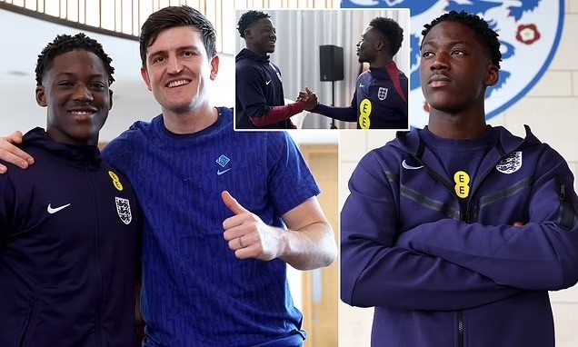 MU: Tài năng 18 tuổi Kobbie Mainoo lần đầu tập trung đội tuyển Anh MU: Tài năng 18 tuổi Kobbie Mainoo lần đầu tập trung đội tuyển Anh