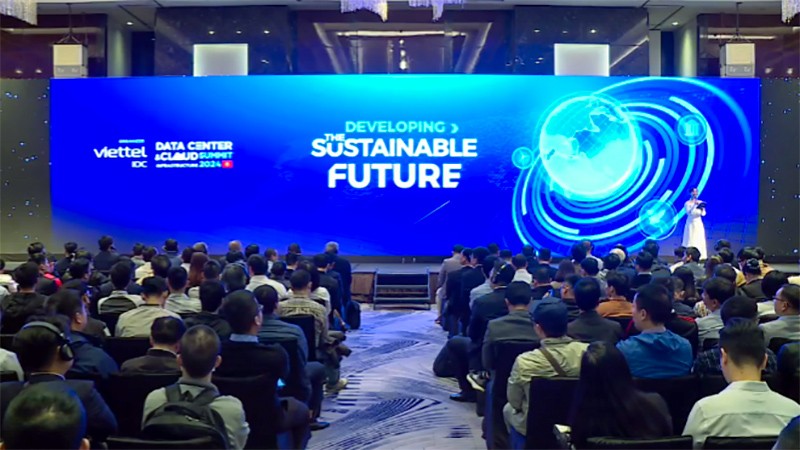 Hơn 2.000 khách mời tham dự sự kiện DCCI Summit 2024 Hơn 2.000 khách mời tham dự sự kiện DCCI Summit 2024