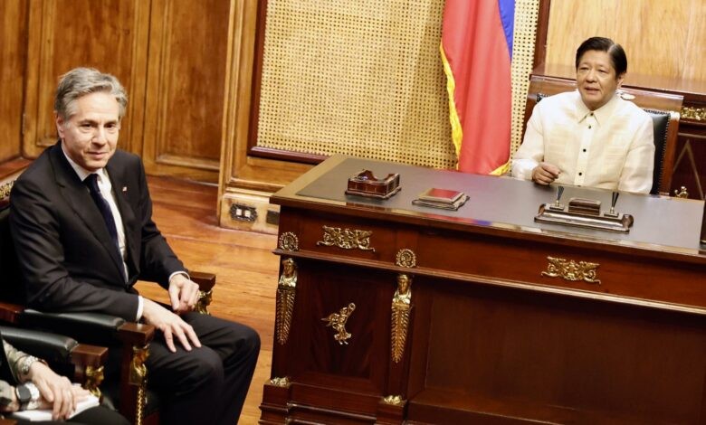 Ngoại trưởng Mỹ Blinken hội kiến Tổng thống Philippines, cùng cam kết về Biển Đông Ngoại trưởng Mỹ Blinken hội kiến Tổng thống Philippines, cùng cam kết về Biển Đông