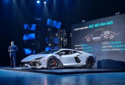 Cận cảnh siêu xe hybrid Lamborghini Revuelto vừa ra mắt tại Việt Nam, giá 44 tỷ đồng