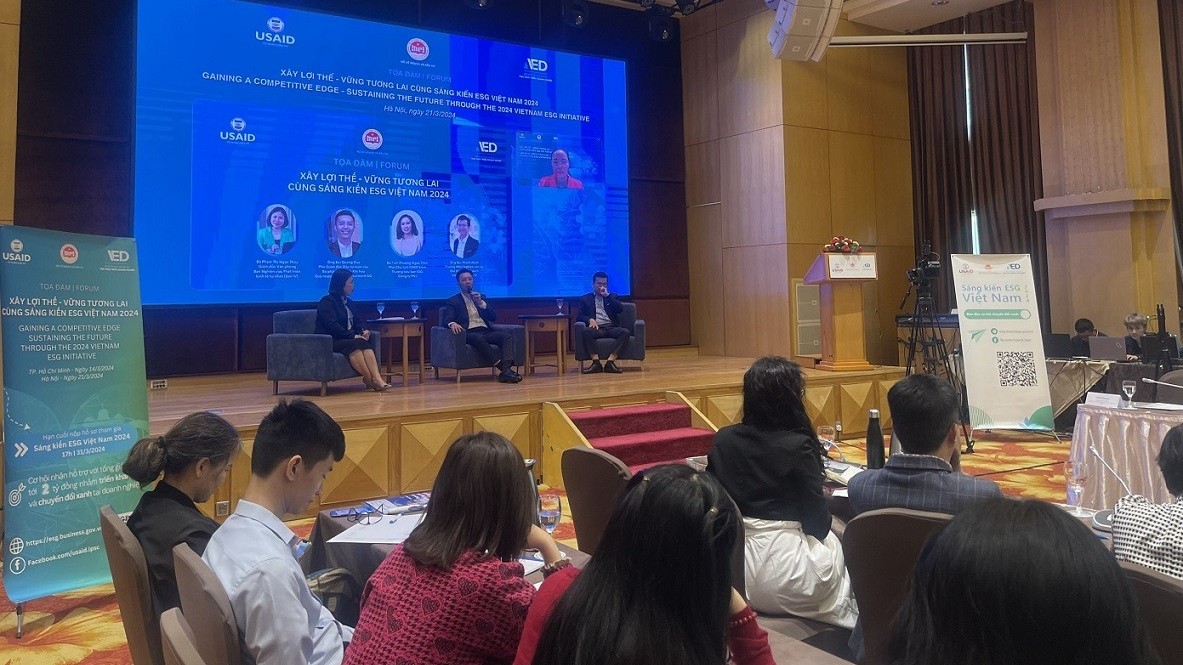 Để doanh nghiệp không bị loại khỏi 'cuộc chơi' chuyển đổi xanh