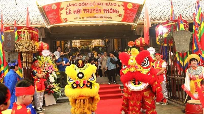 Lễ hội truyền thống làng cổ Bát Tràng: Hành trình khám phá miền di sản và nghệ thuật gốm độc đáo