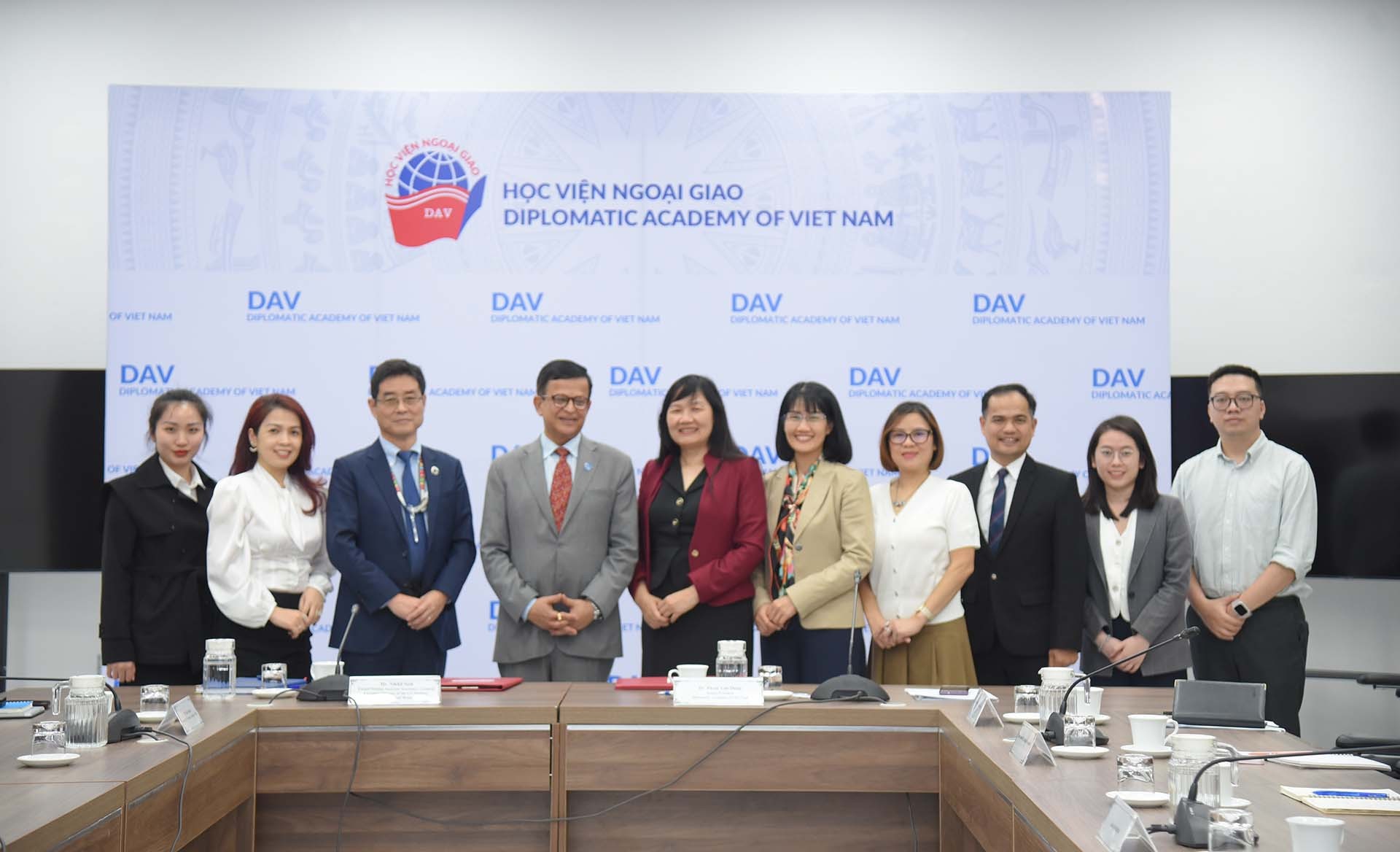 Trợ lý Tổng thư ký Liên hợp quốc, Giám đốc điều hành UNITAR thăm và làm việc tại Việt Nam Trợ lý Tổng thư ký Liên hợp quốc, Giám đốc điều hành UNITAR thăm và làm việc tại Việt Nam