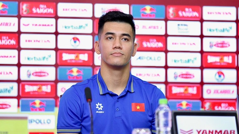 Vòng loại World Cup 2026: Tiến Linh thể hiện quyết tâm ghi bàn vào lưới đội tuyển Indonesia