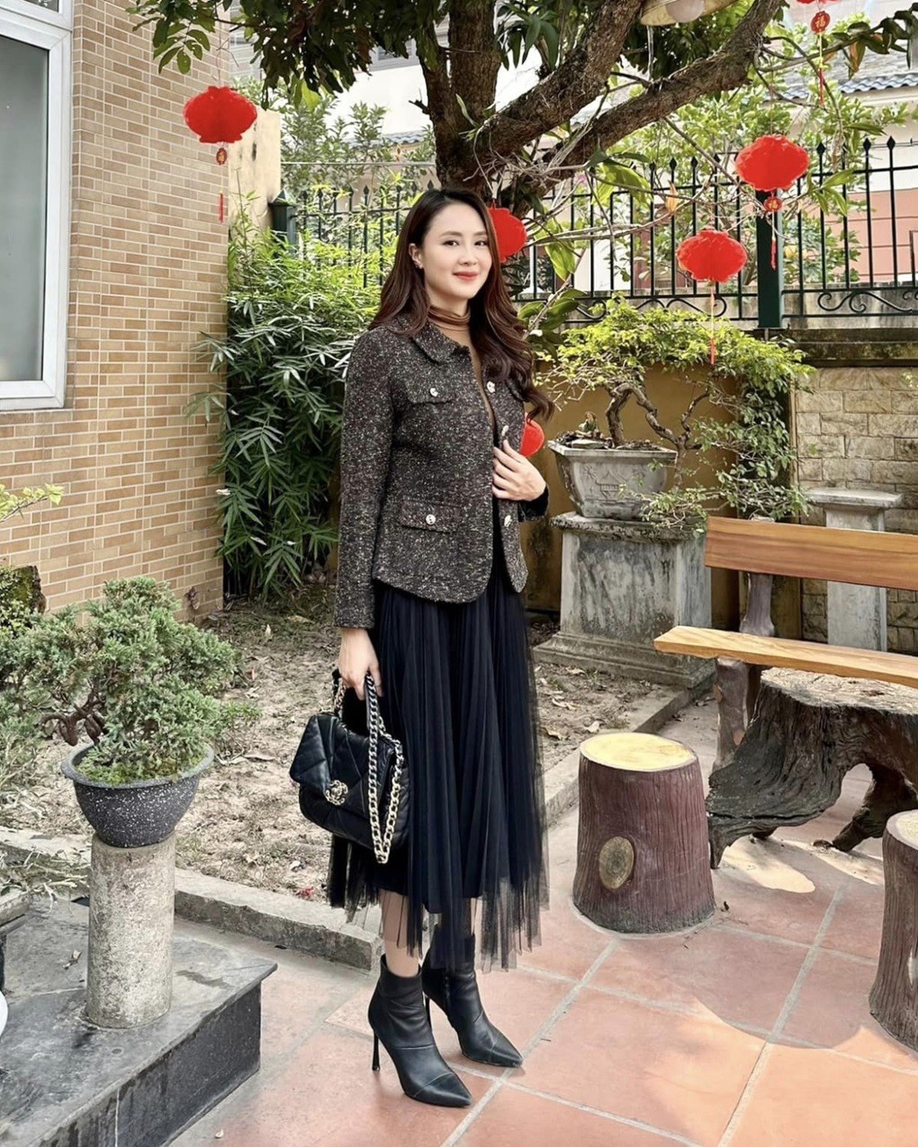 Diễn viên Hồng Diễm và phong cách thời trang công sở trên phim truyền hình Diễn viên Hồng Diễm và phong cách thời trang công sở trên phim truyền hình