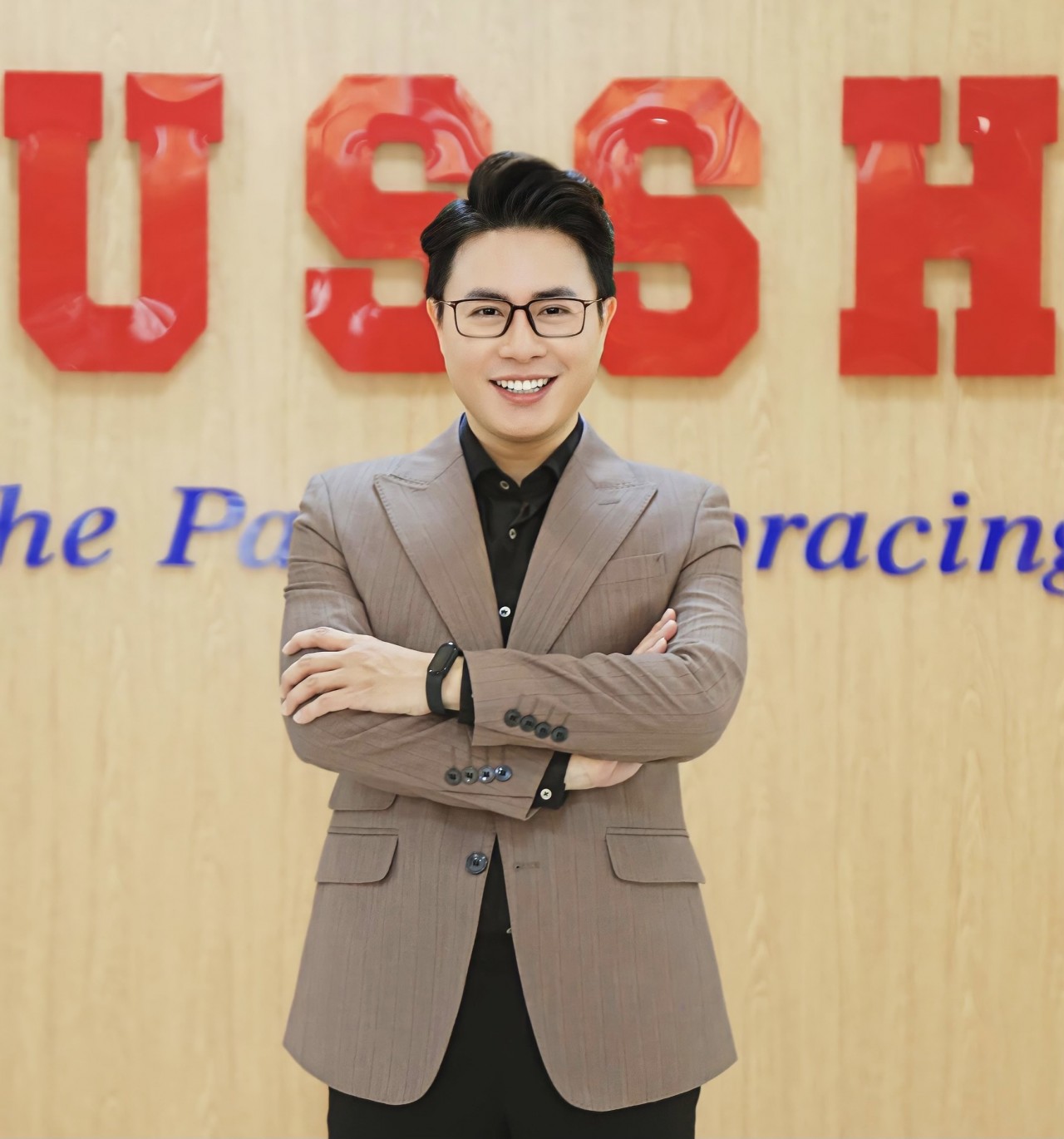 TS. Trịnh Lê Anh TS. Trịnh Lê Anh