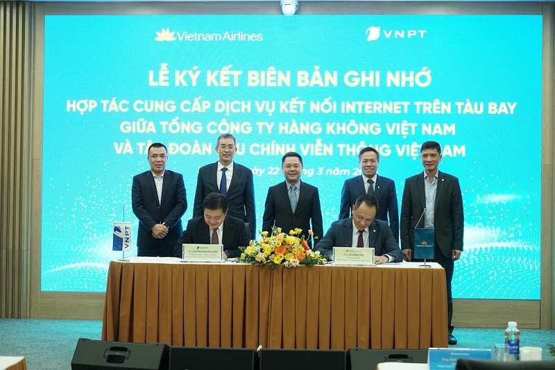 Lãnh đạo VNPT ký biên bản ghi nhớ cung cấp dịch vụ kết nối internet cho Vietnam Airlines Lãnh đạo VNPT ký biên bản ghi nhớ cung cấp dịch vụ kết nối internet cho Vietnam Airlines