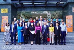 Phổ biến nội dung các luật mới liên quan đến người Việt Nam ở nước ngoài