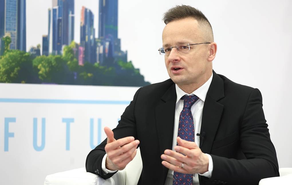 Hungary tuyên bố giữ liên lạc với lãnh đạo Nga đến cùng, Czech tính 'đường dài' về việc cử Đại sứ ở Moscow Hungary tuyên bố giữ liên lạc với lãnh đạo Nga đến cùng, Czech tính 'đường dài' về việc cử Đại sứ ở Moscow