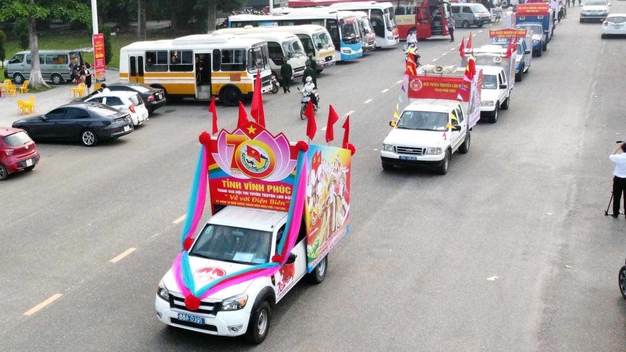Lễ xuất quân Tuyên truyền lưu động ‘Về với Điện Biên’: Khơi dậy, phát huy truyền thống yêu nước