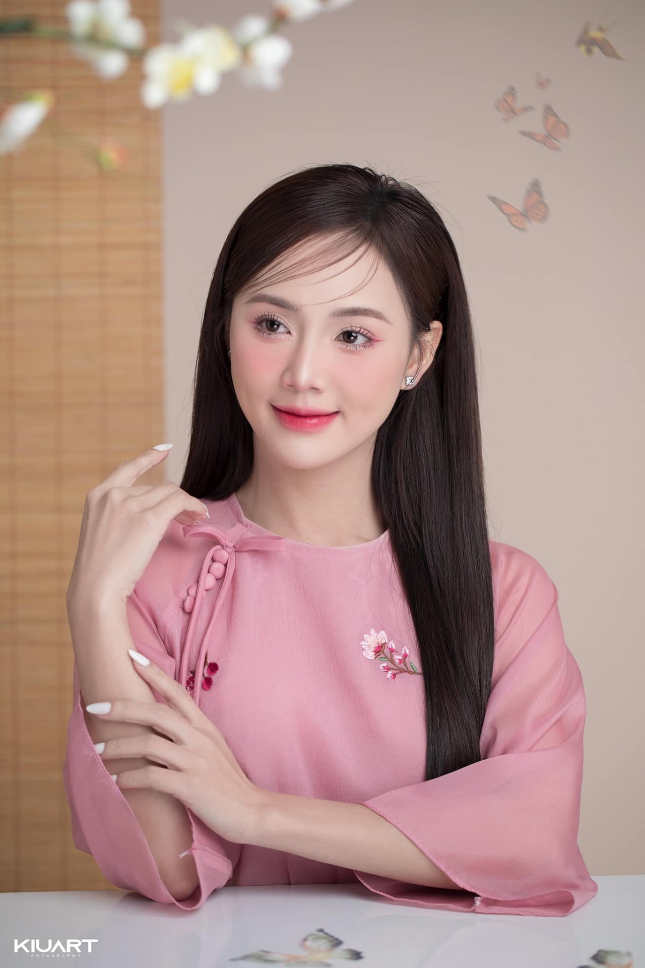 Diễn viên Minh Thu phim Lỡ hẹn với ngày xanh Diễn viên Minh Thu phim Lỡ hẹn với ngày xanh