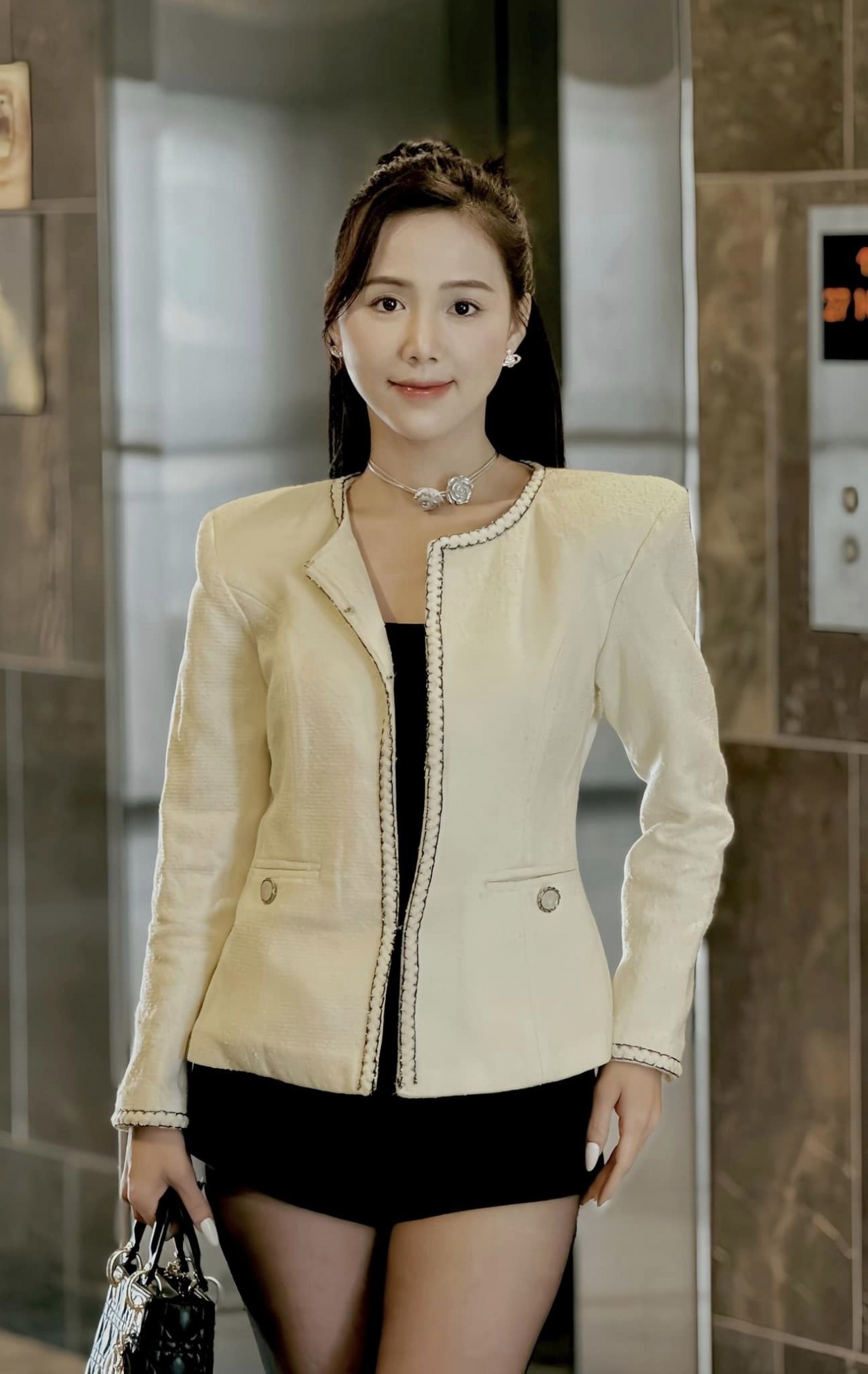 Diễn viên Minh Thu phim Lỡ hẹn với ngày xanh Diễn viên Minh Thu phim Lỡ hẹn với ngày xanh