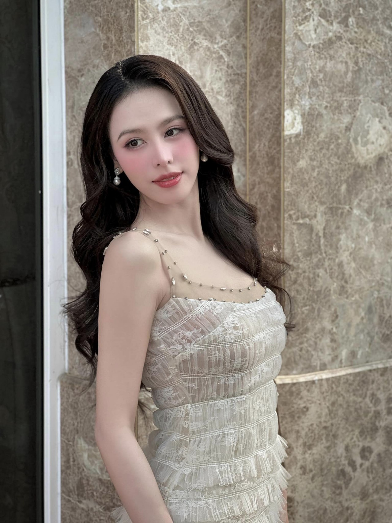 Á hậu Ngọc Hằng