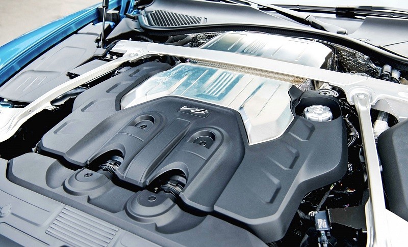 Cận cảnh Bentley Continental GT Azure V8 vừa về Việt Nam, giá 22 tỷ đồng