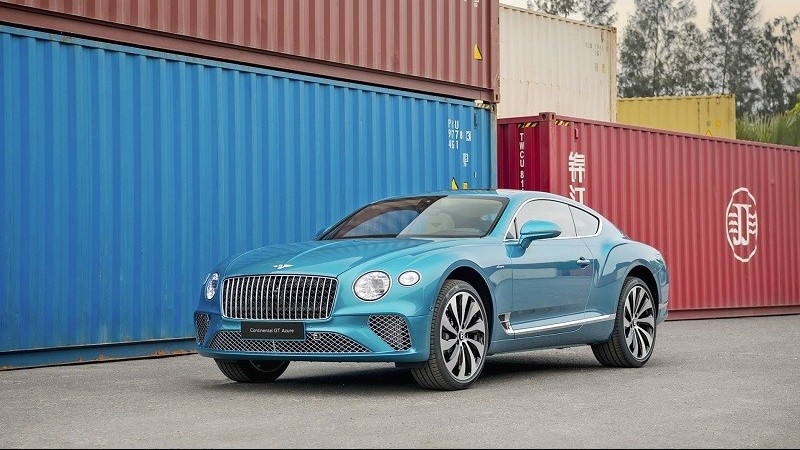 Cận cảnh Bentley Continental GT Azure V8 vừa về Việt Nam, giá 22 tỷ đồng