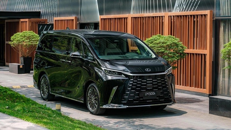 Cận cảnh mẫu MPV hạng sang Lexus LM 500h 2024 vừa ra mắt tại Việt Nam, giá từ 7,29 tỷ đồng